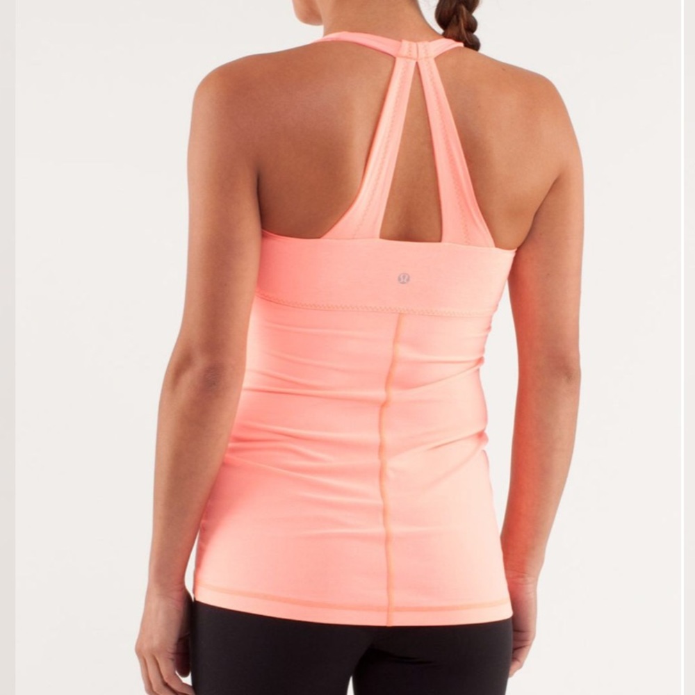 Lulu 🍋 scoop me up Tank size 6